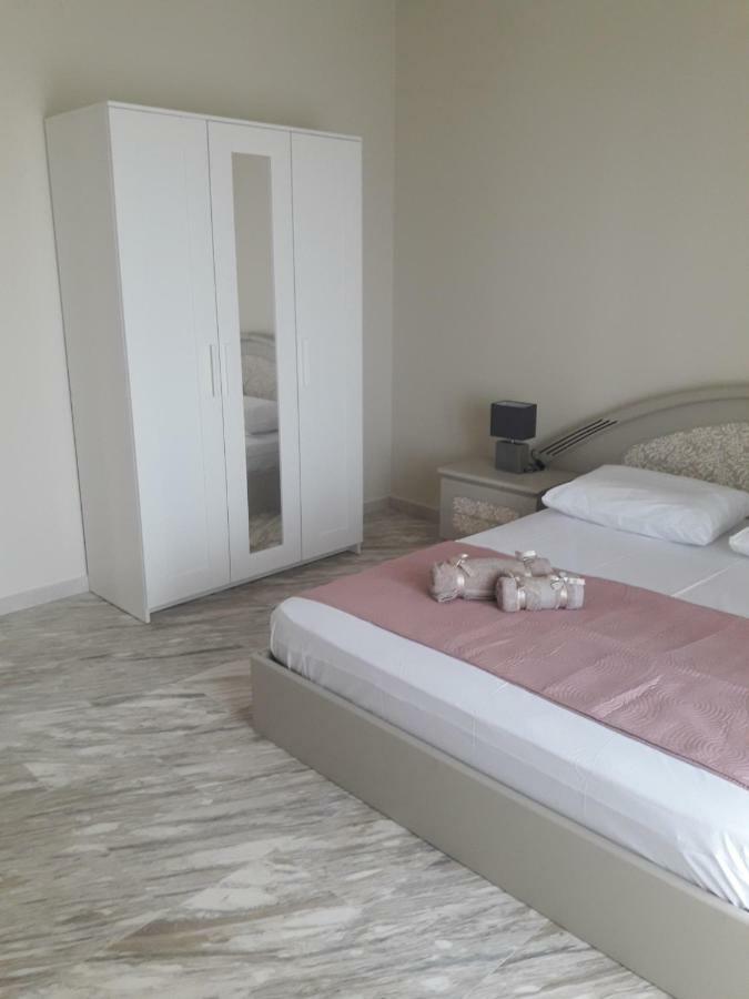 Annamaria House Chrissi Akti Chania Exterior foto